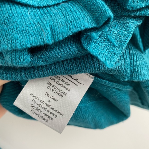 Canadian Designed Line Cardigan - Picture 8 of 15